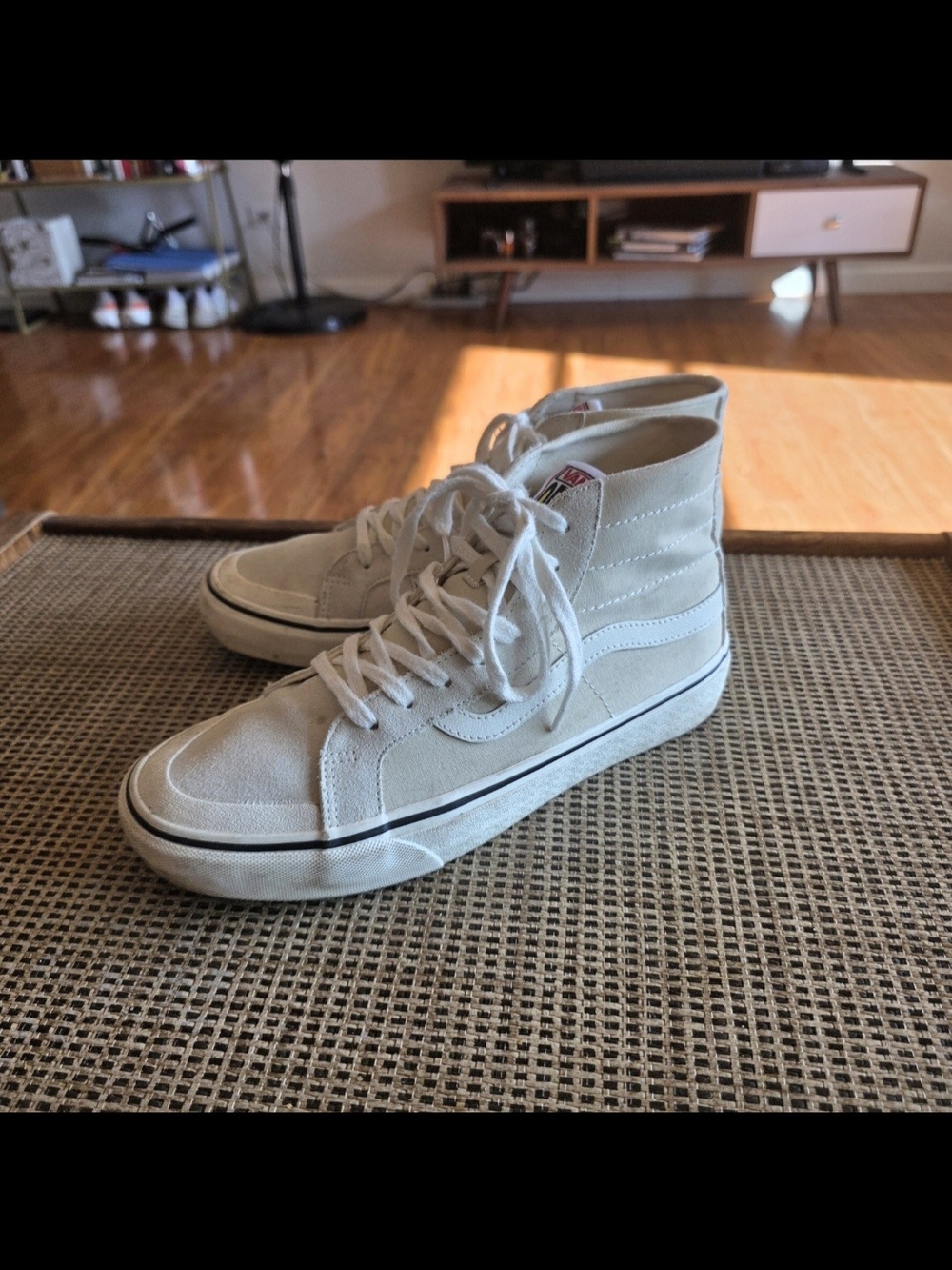 Vans Sk8 Hi Men's High-Top Sneakers in Light Beige Vault Authentic Old Skool